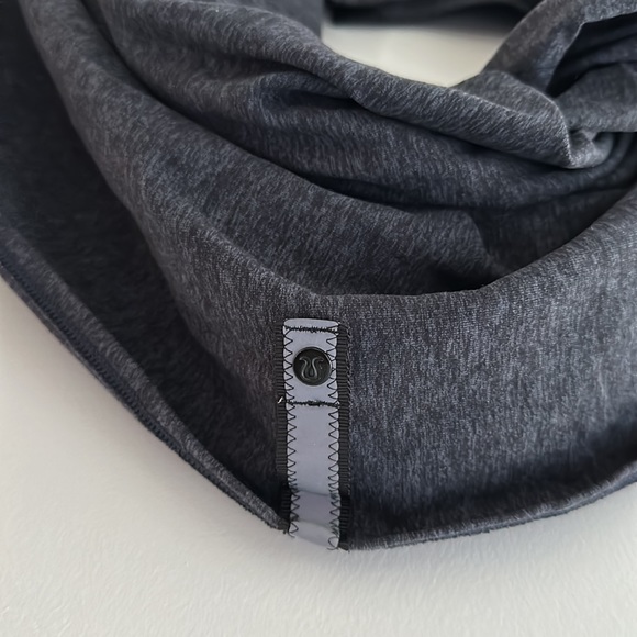 Lululemon Vinyasa Scarf - Picture 3 of 4